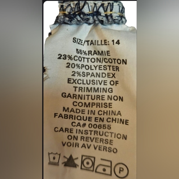 Penningtons Boot Leg Stretchy Jean with Button Up Back Pockets - Picture 8 of 9